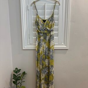 3/$10 🛒🛍️ New York & Company Floral Sleeveless Maxi Sundress - Size Medium
